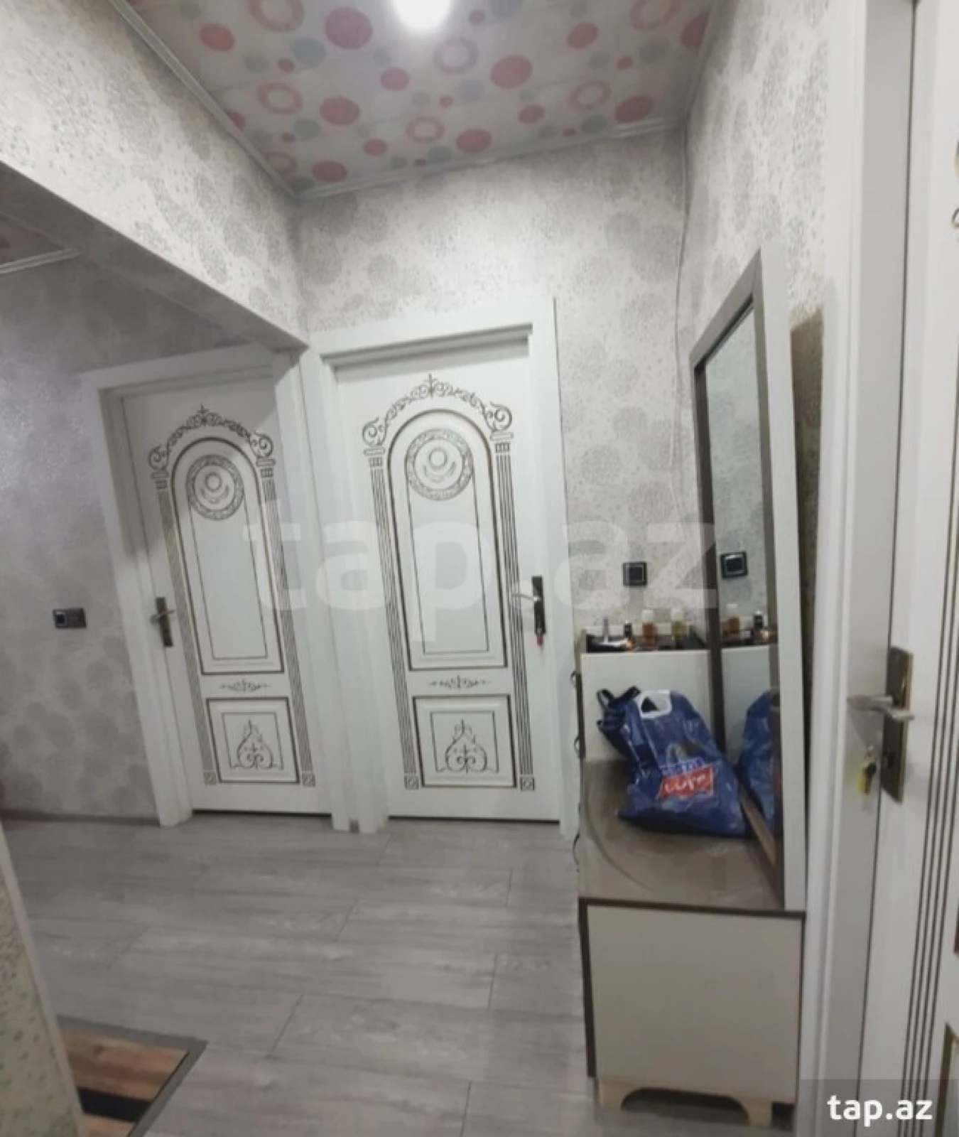 Satılır 3 otaqlı mənzil 76 m²