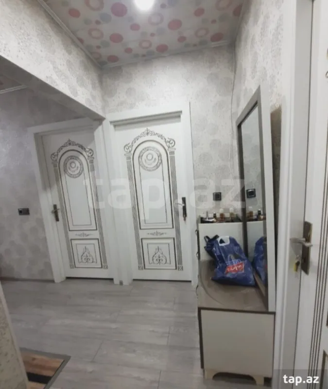 Satılır 3 otaqlı mənzil 76 m²