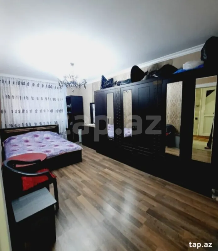 Satılır 3 otaqlı mənzil 76 m²