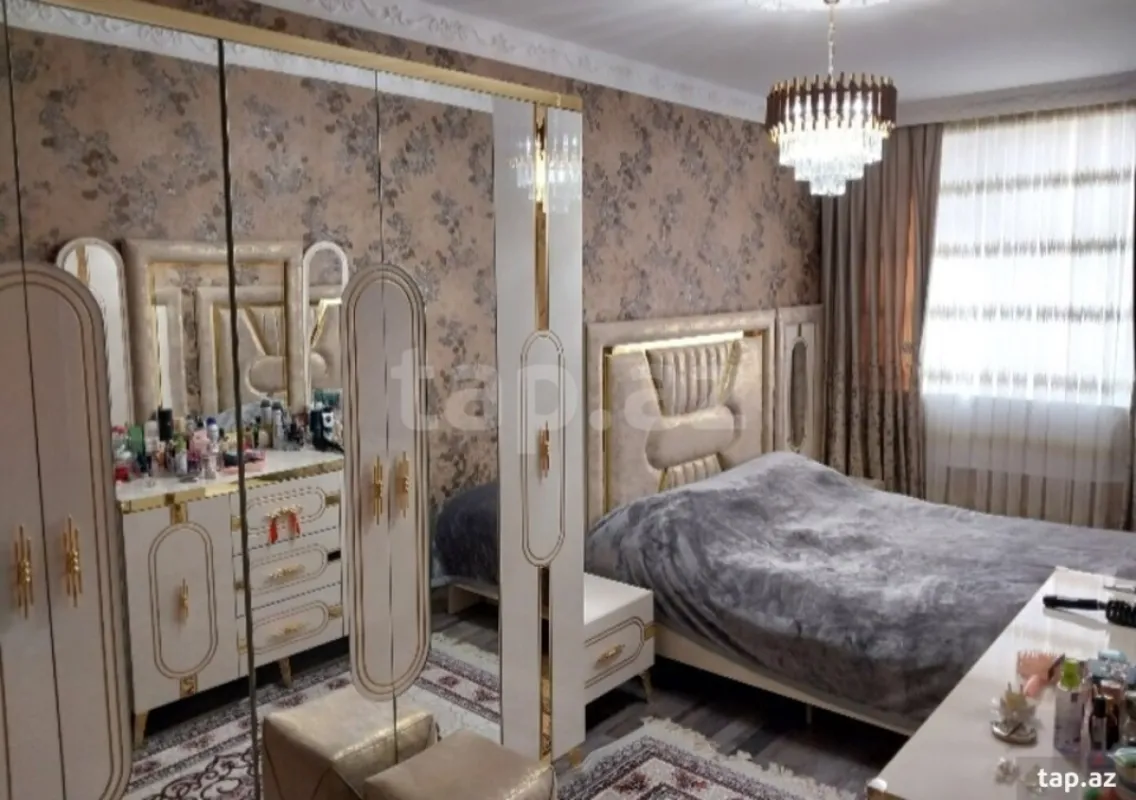 Satılır 3 otaqlı mənzil 76 m²