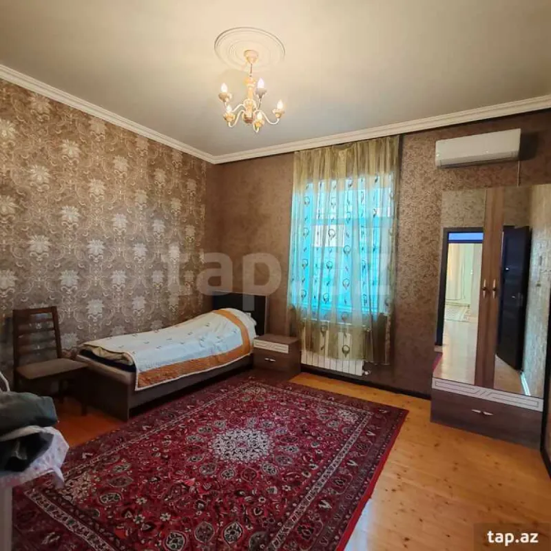 Satılır 4 otaqlı həyət evi