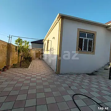 Satılır 4 otaqlı həyət evi