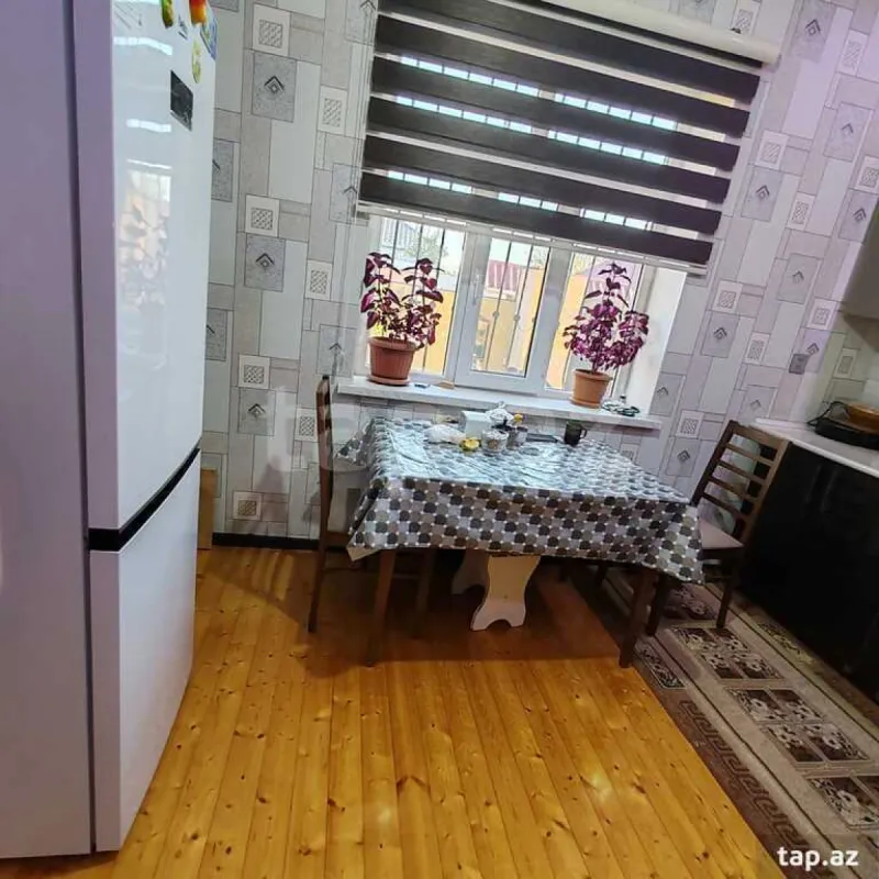 Satılır 4 otaqlı həyət evi