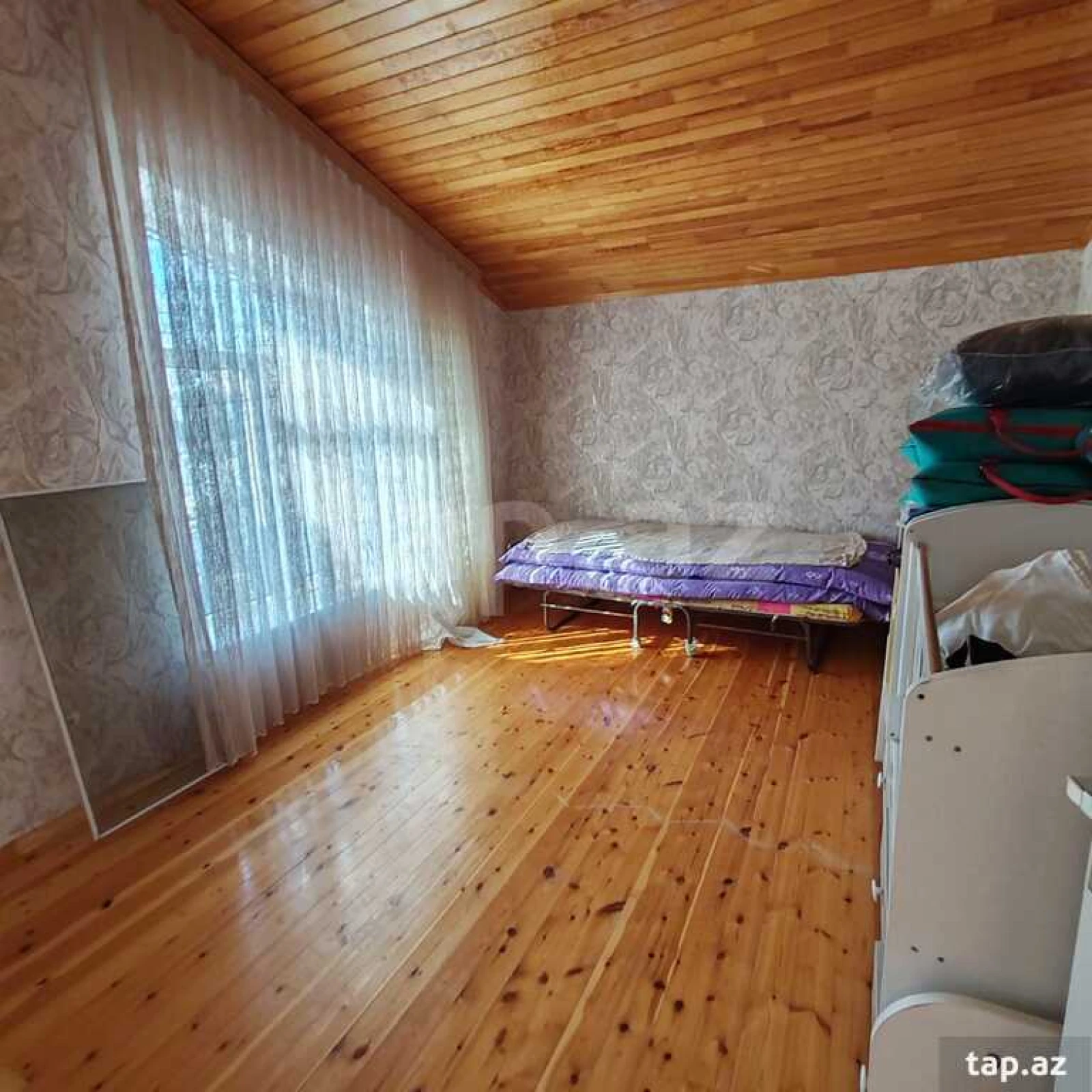 Satılır 3 otaqlı həyət evi