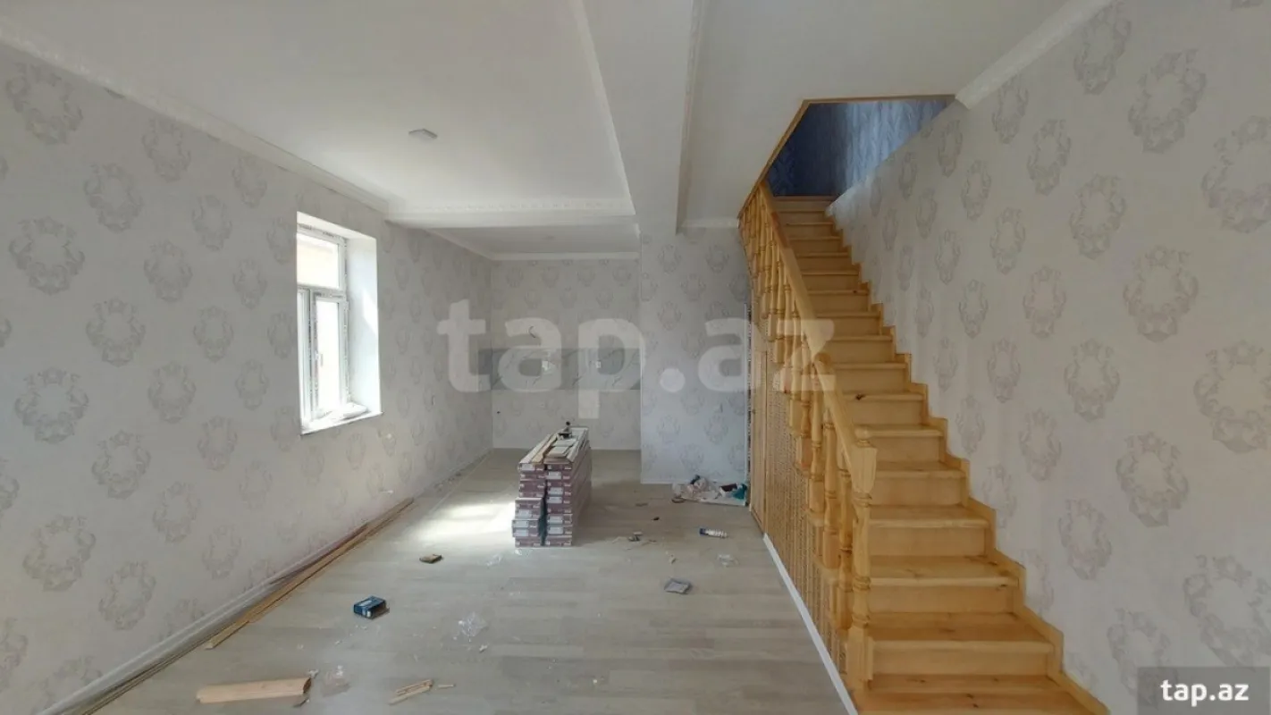Satılır 4 otaqlı həyət evi