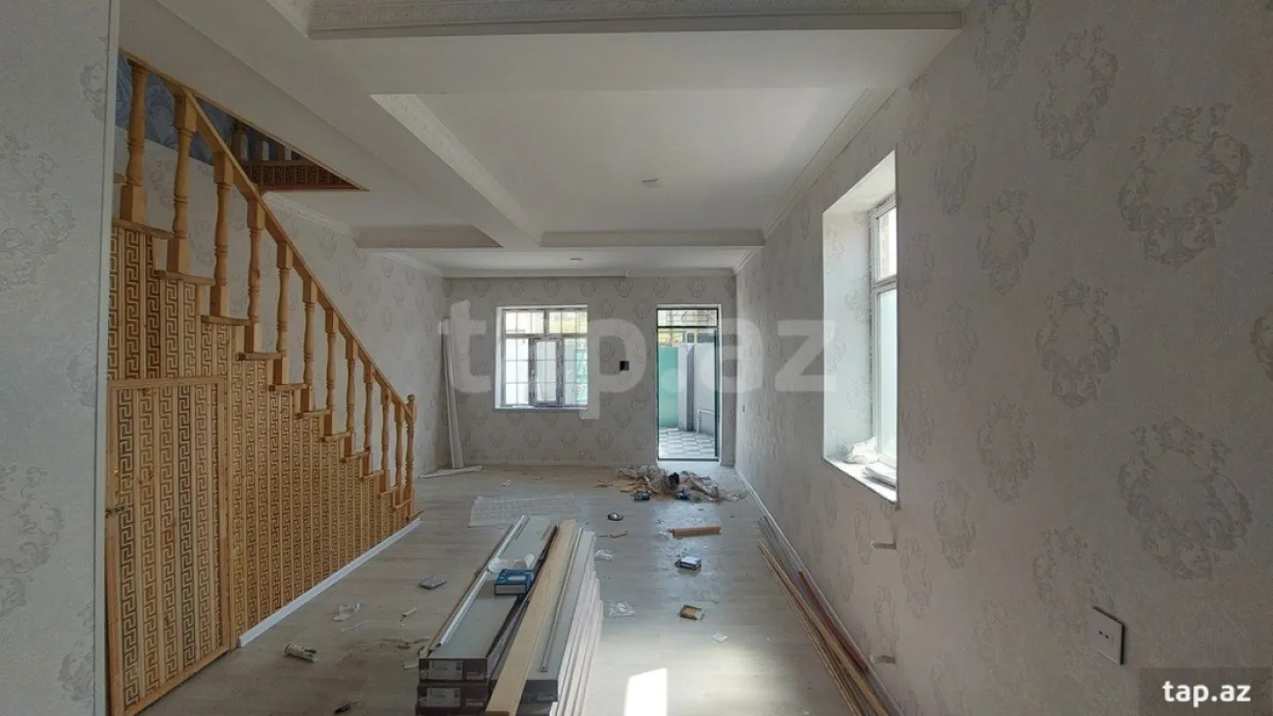 Satılır 4 otaqlı həyət evi