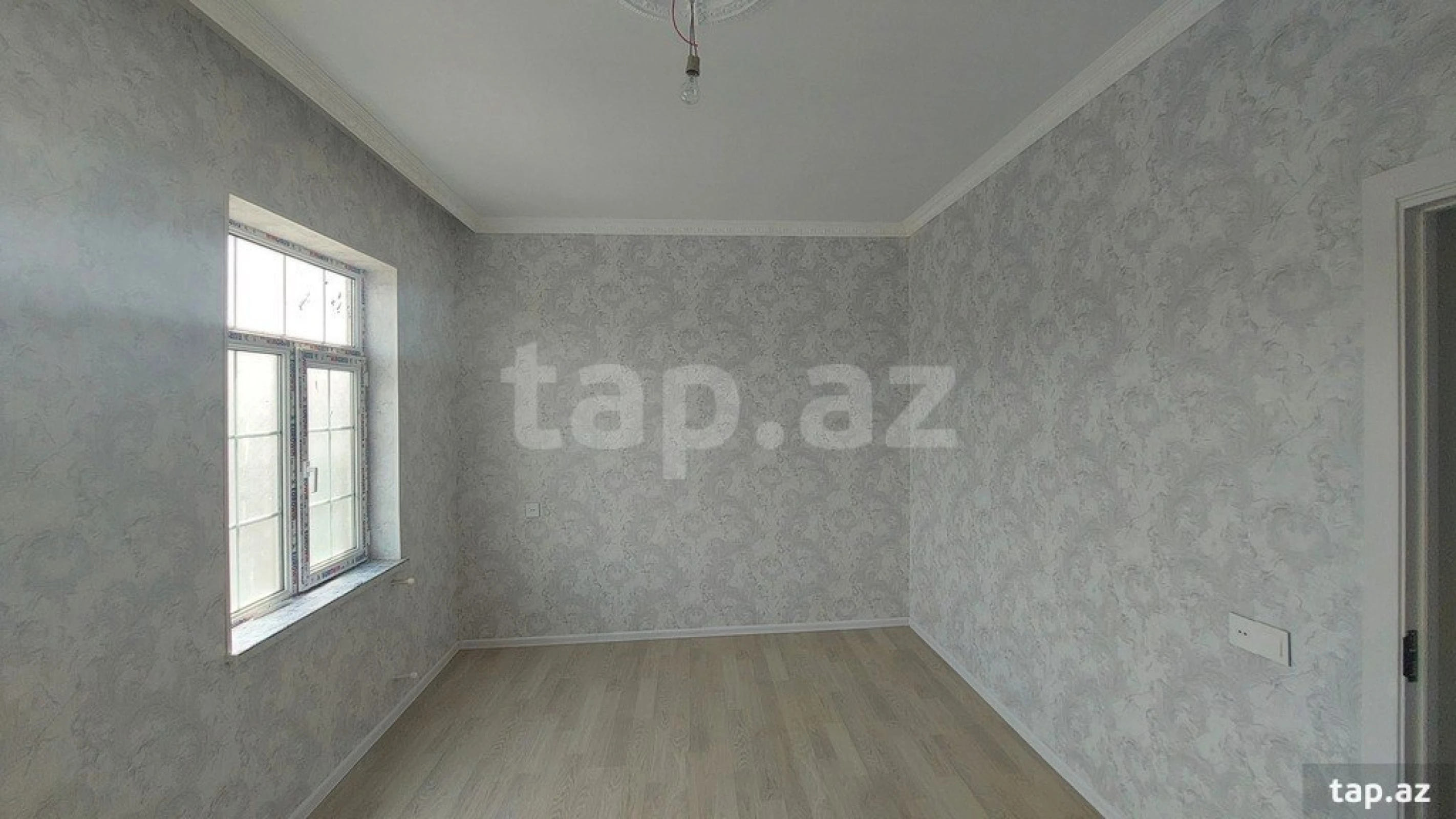 Satılır 4 otaqlı həyət evi
