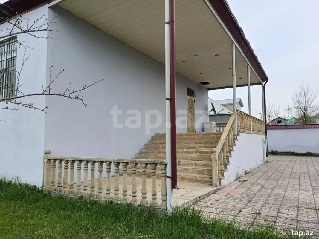 Satılır 2 otaqlı həyət evi