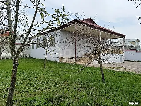 Satılır 2 otaqlı həyət evi — Qəbələ 2 otaq