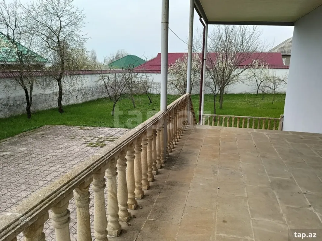 Satılır 2 otaqlı həyət evi