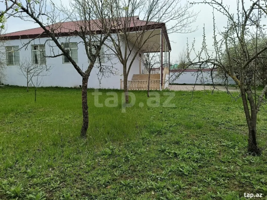 Satılır 2 otaqlı həyət evi