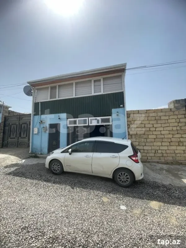 Satılır 5 otaqlı həyət evi 140 m²