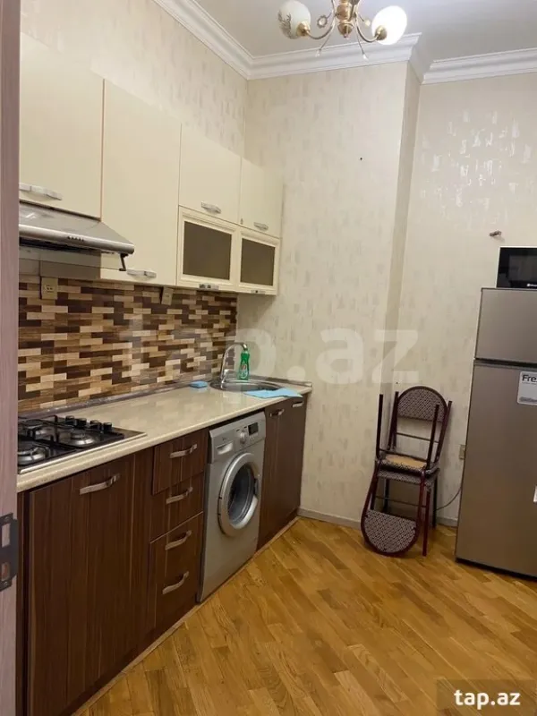 Kirayə verilir 2 otaqlı yeni tikili 85 m²