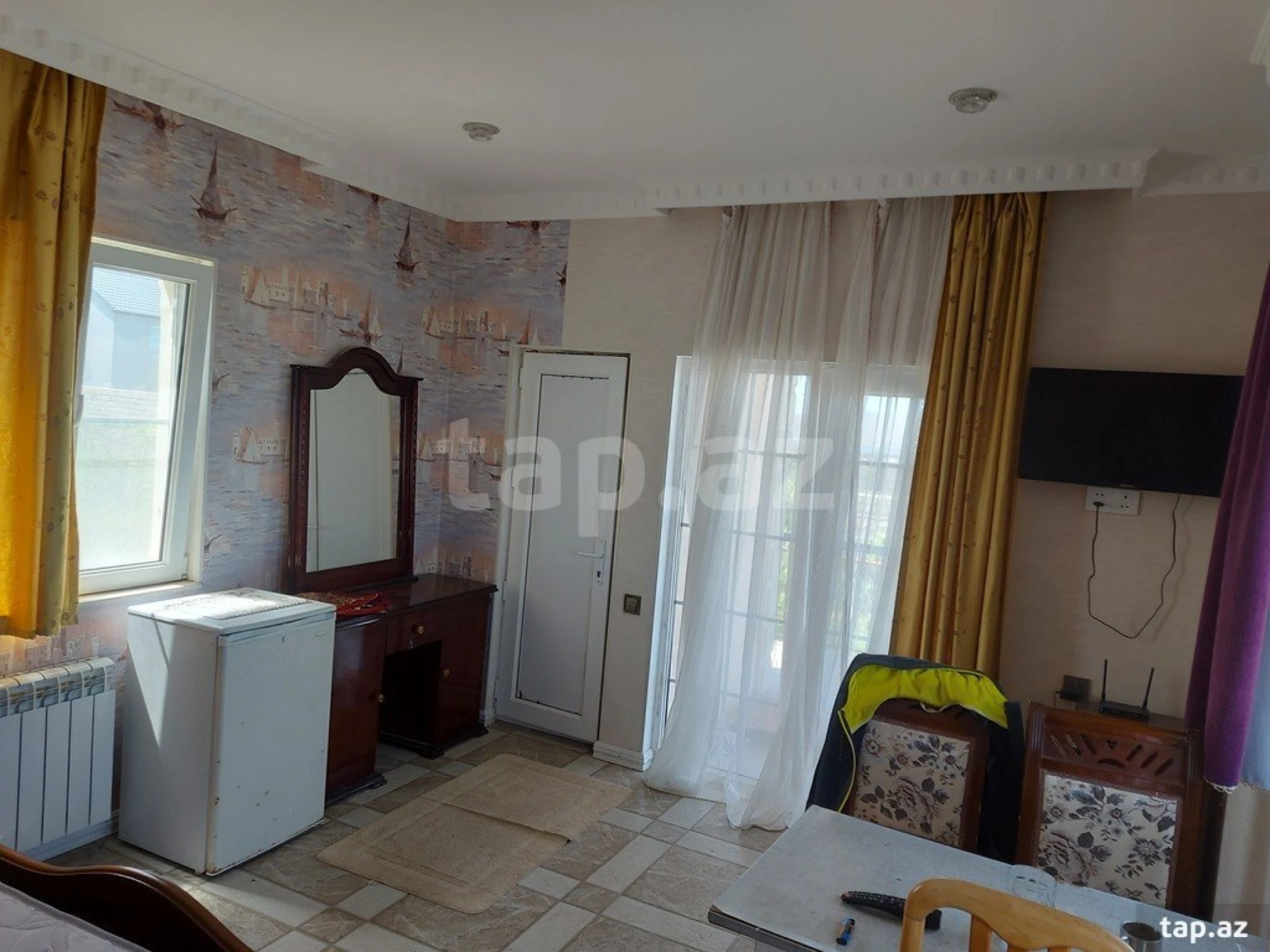 Kirayə verilir 3 otaqlı həyət evi