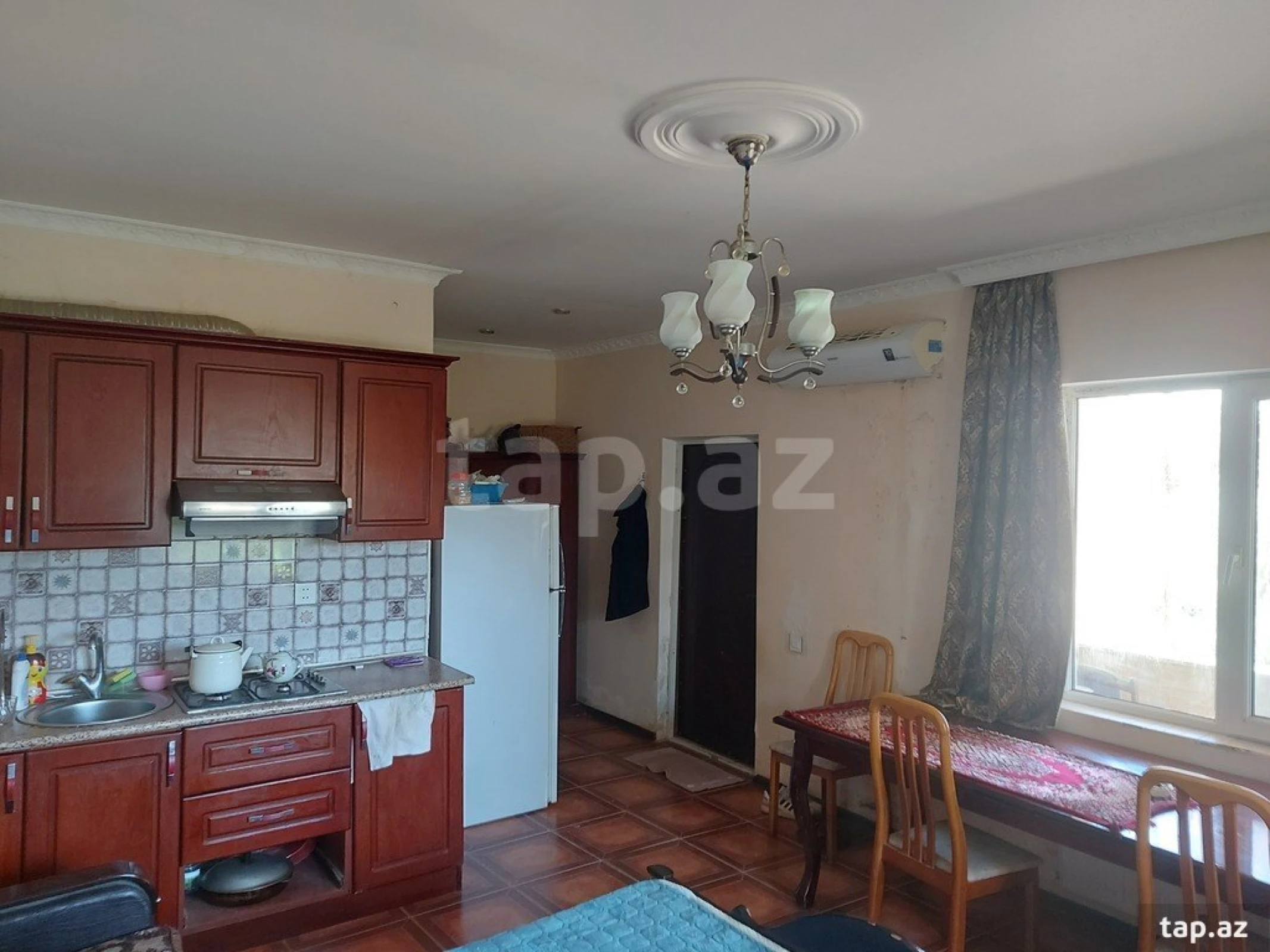 Kirayə verilir 3 otaqlı həyət evi