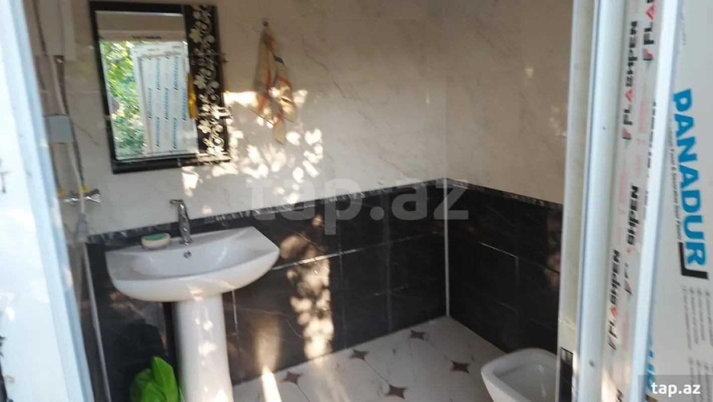 Kirayə verilir 3 otaqlı həyət evi