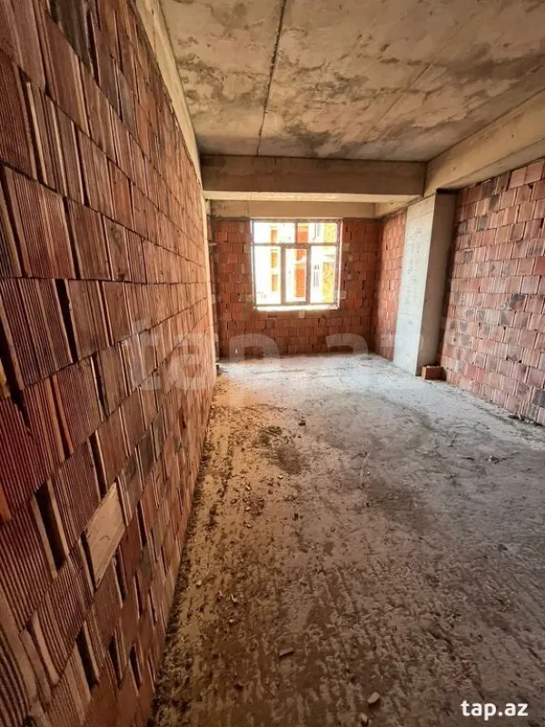 Satılır 2 otaqlı yeni tikili 78 m²