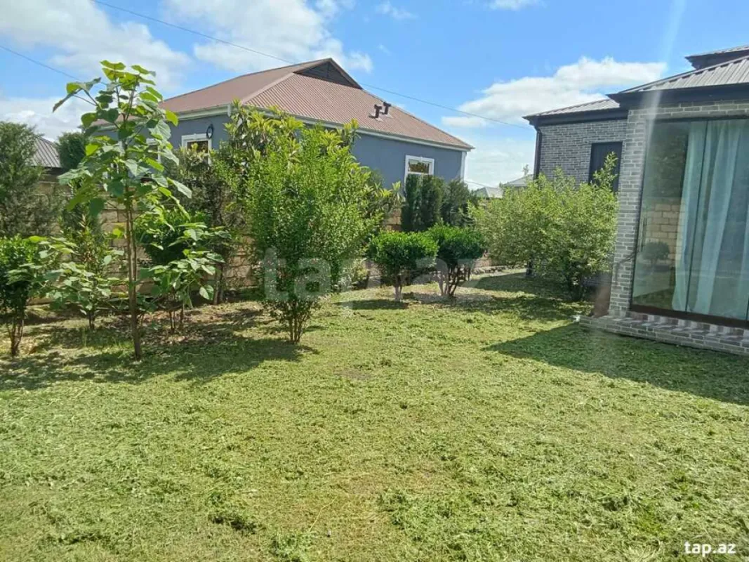 Satılır 2 otaqlı həyət evi 90 m²