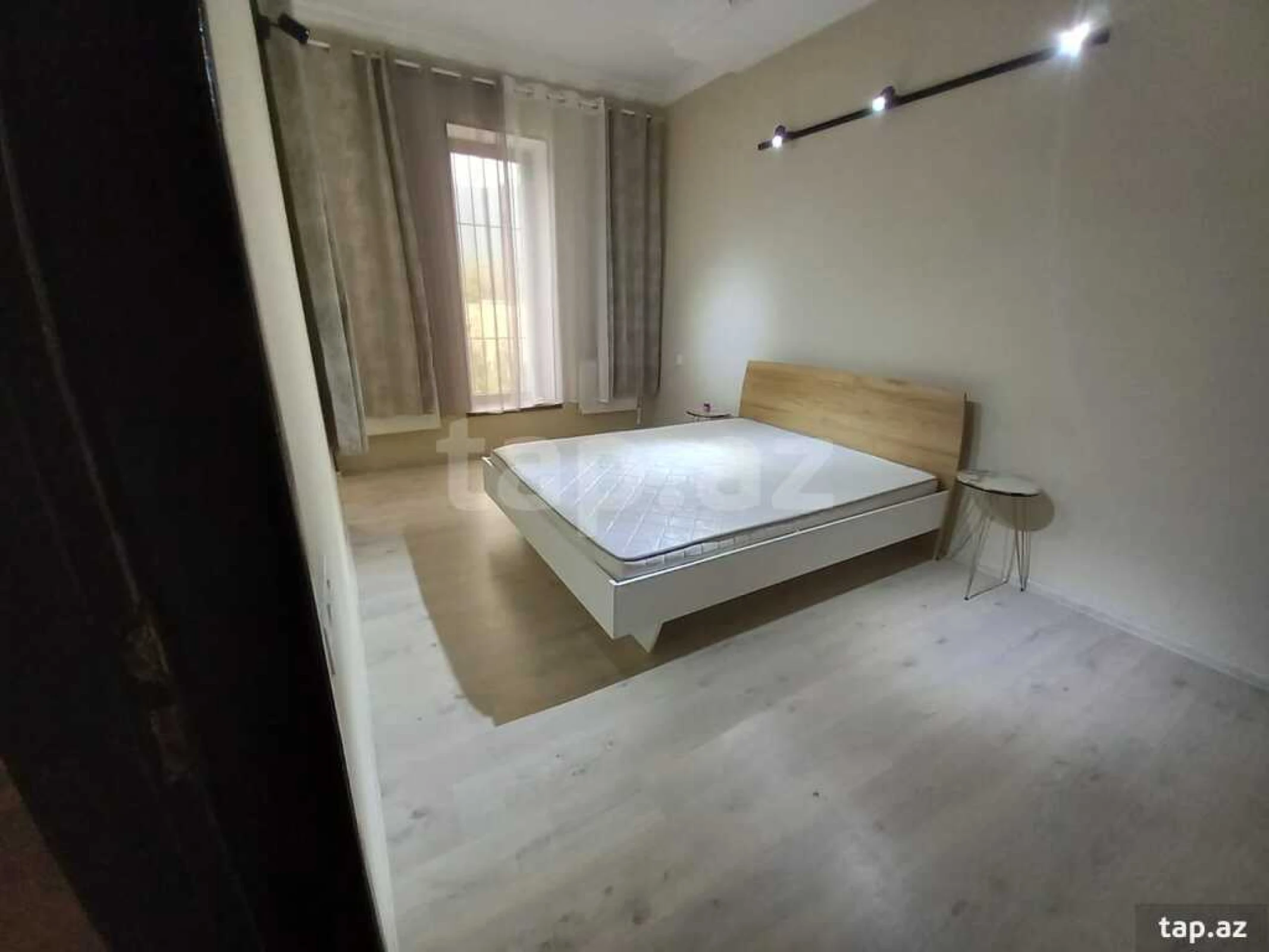 Satılır 2 otaqlı həyət evi 90 m²