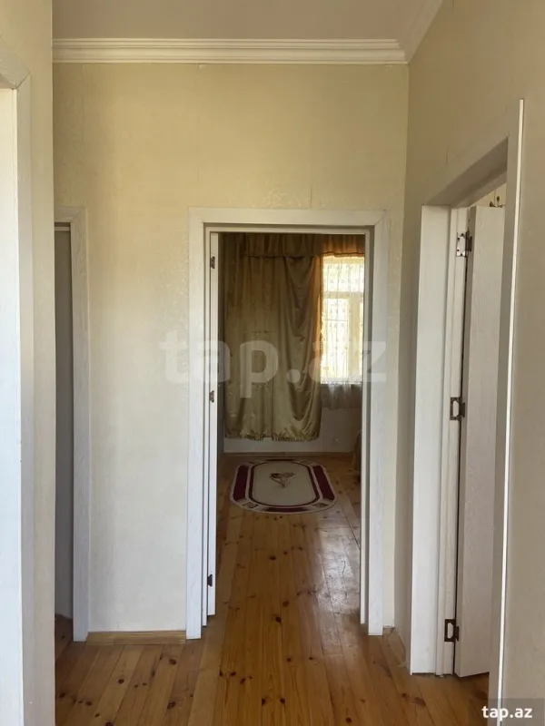 Satılır 5 otaqlı həyət evi