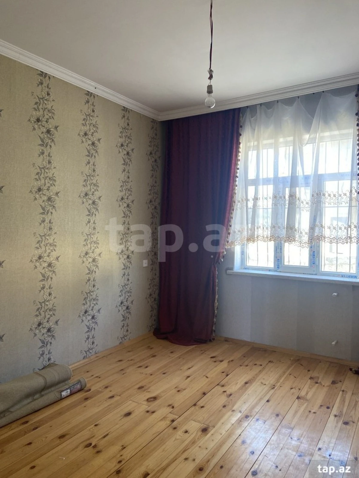 Satılır 5 otaqlı həyət evi