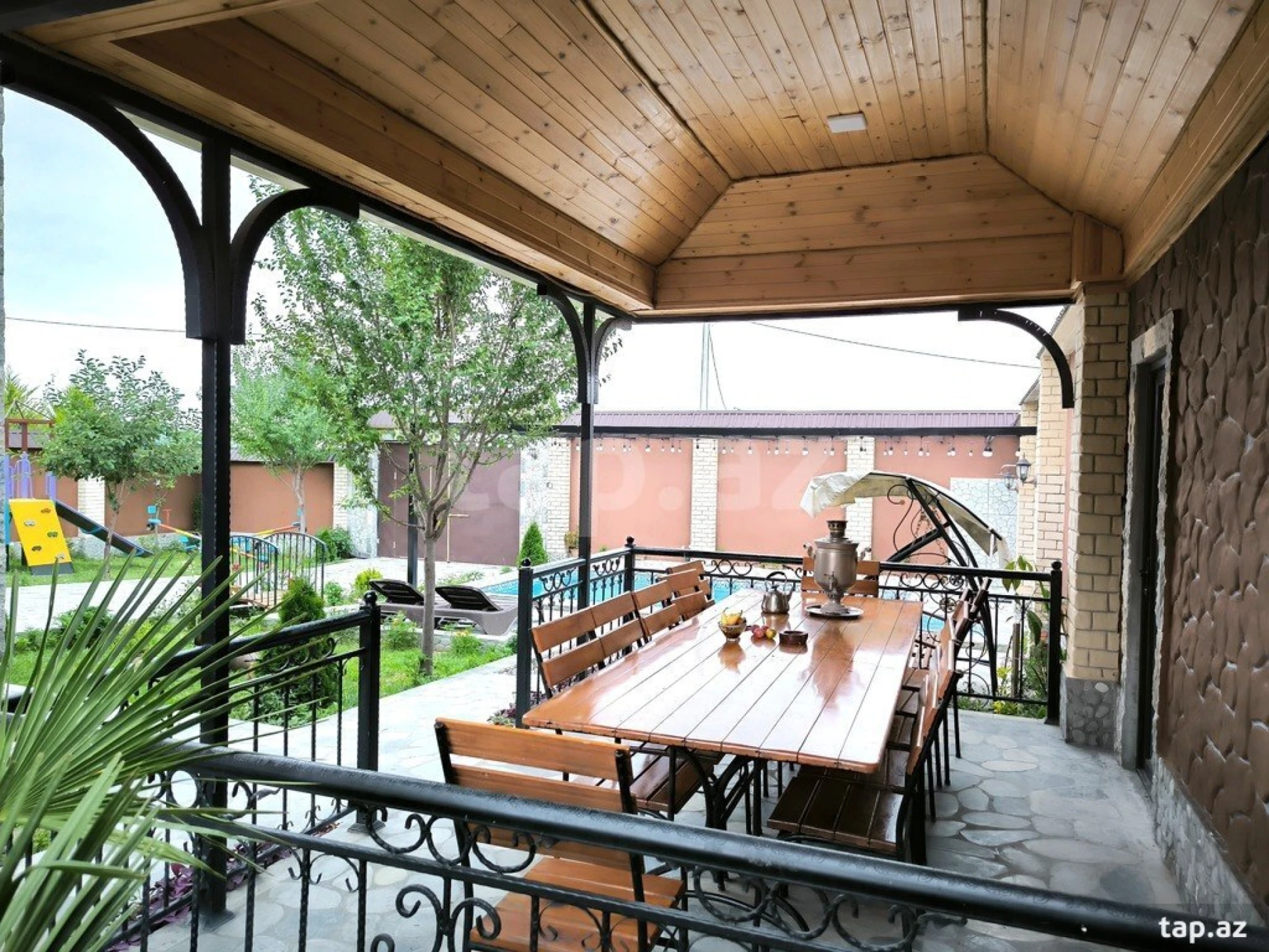 Kirayə verilir 4 otaqlı həyət evi