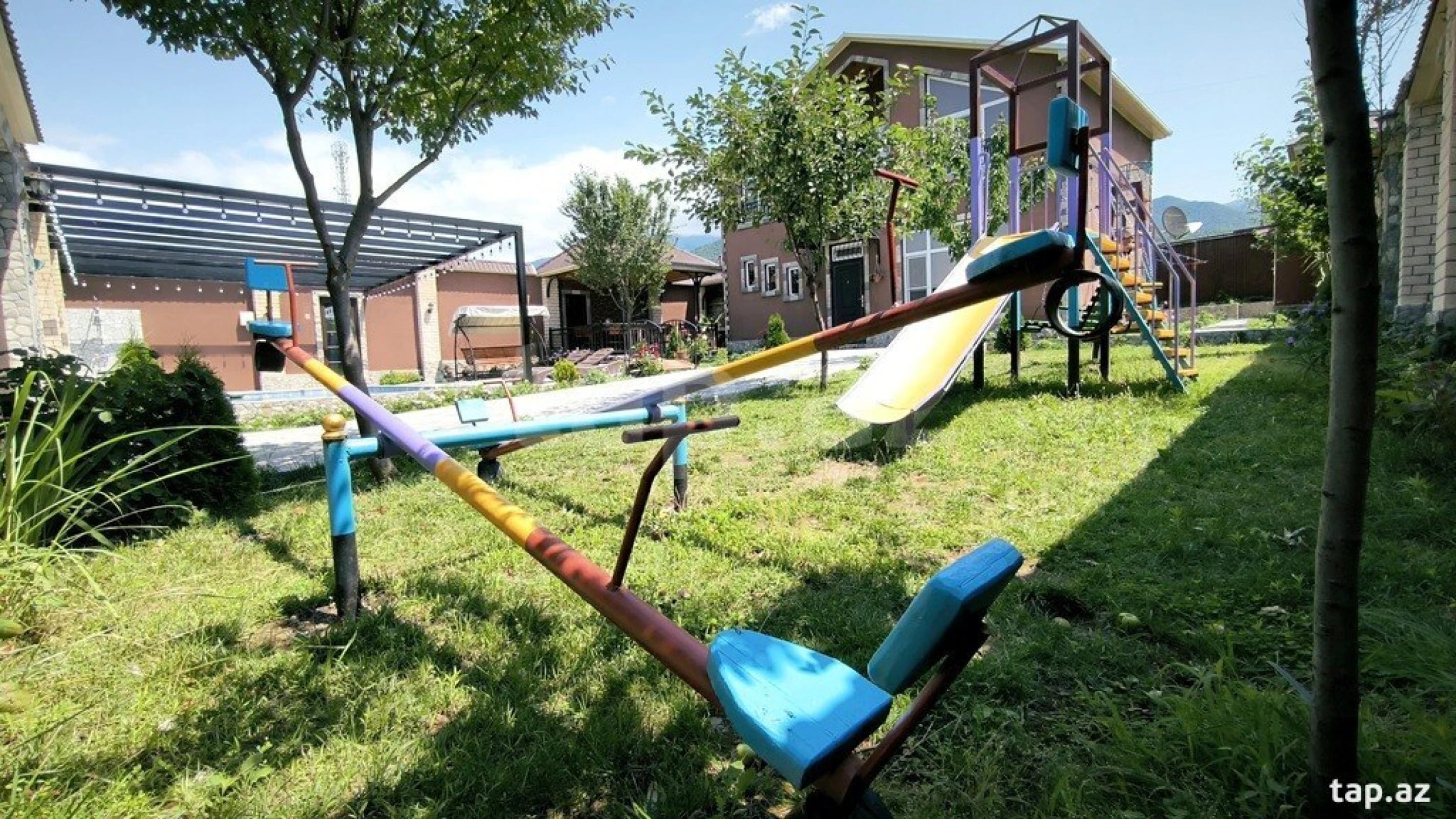 Kirayə verilir 4 otaqlı həyət evi