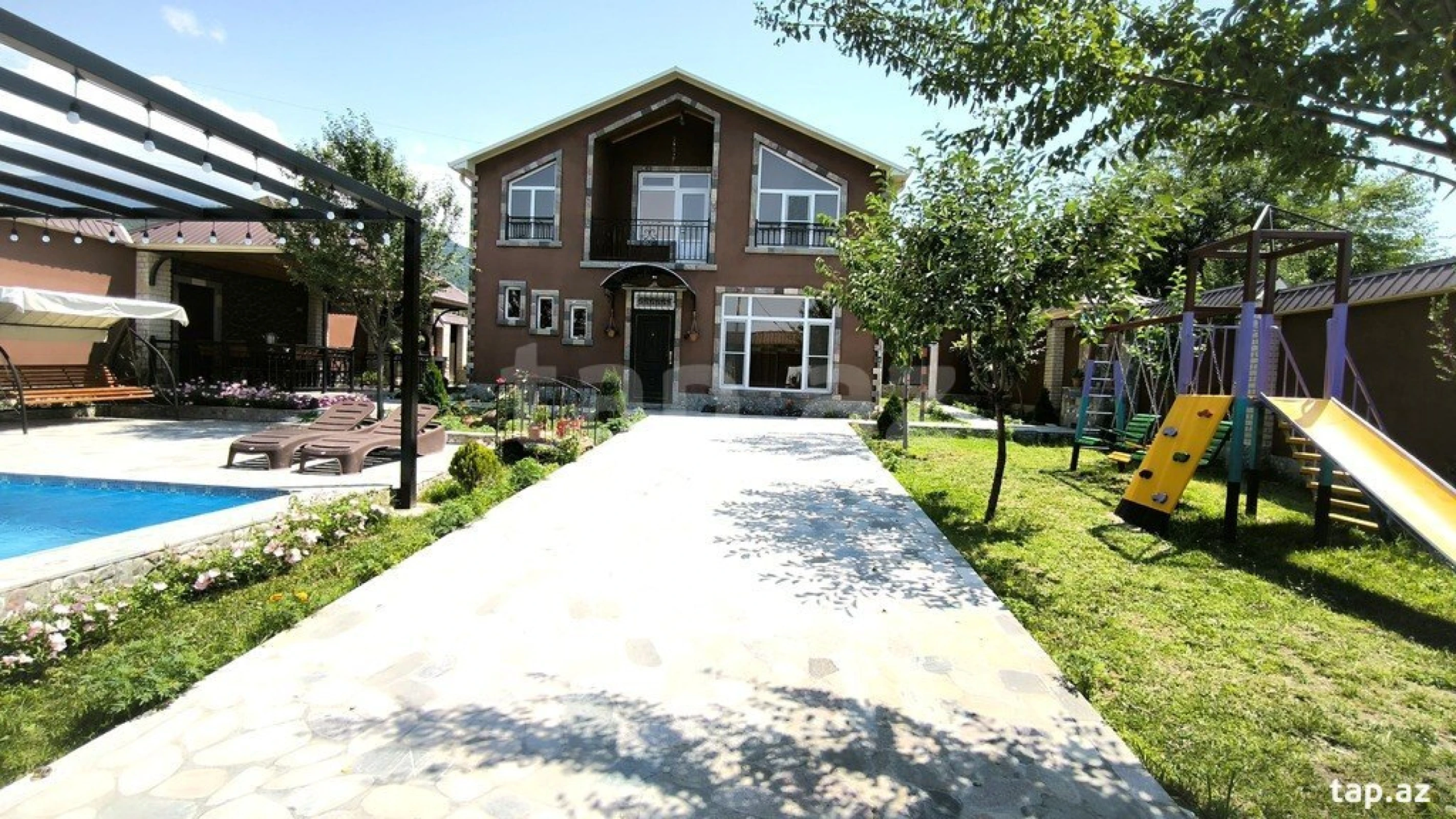 Kirayə verilir 4 otaqlı həyət evi