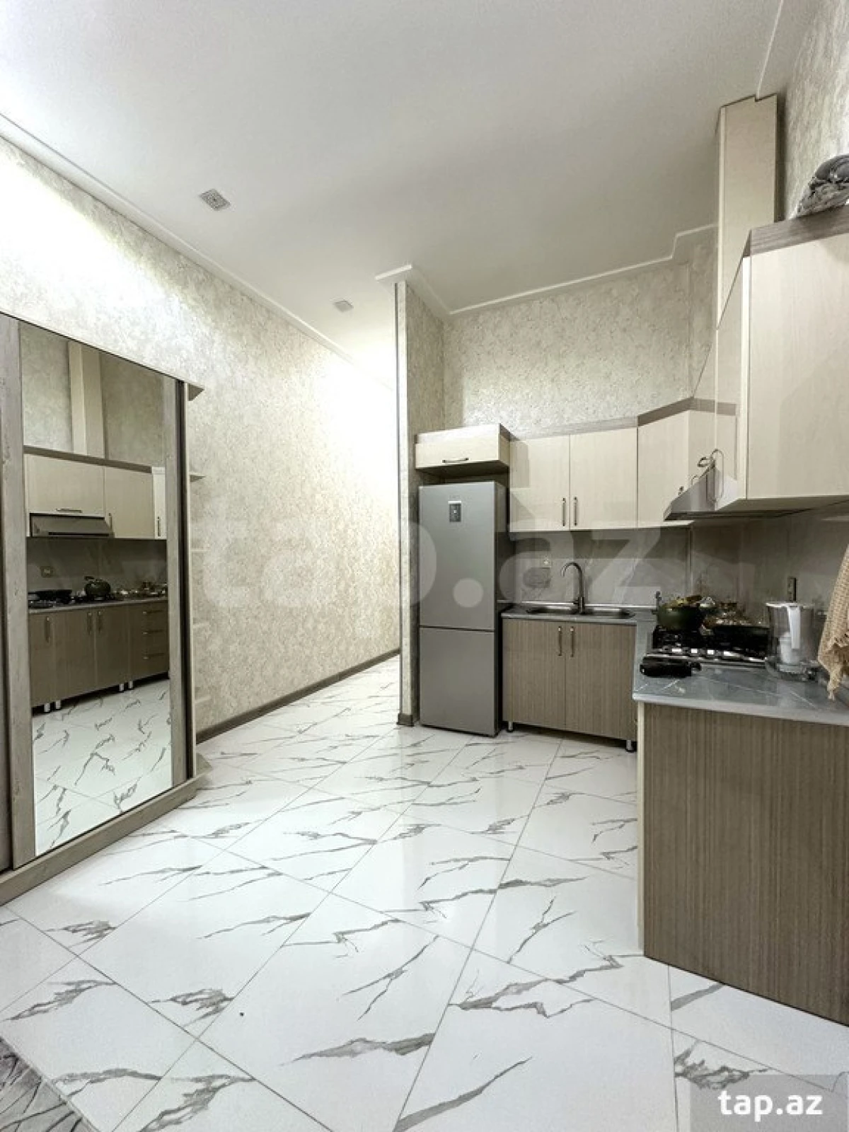Satılır 3 otaqlı yeni tikili 74 m²