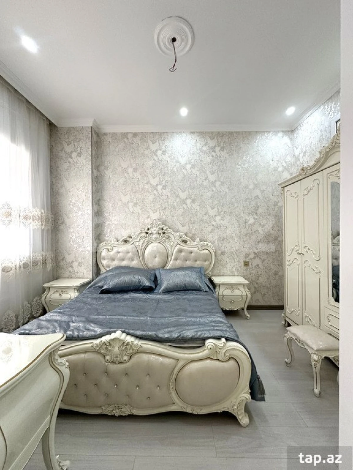 Satılır 3 otaqlı yeni tikili 74 m²