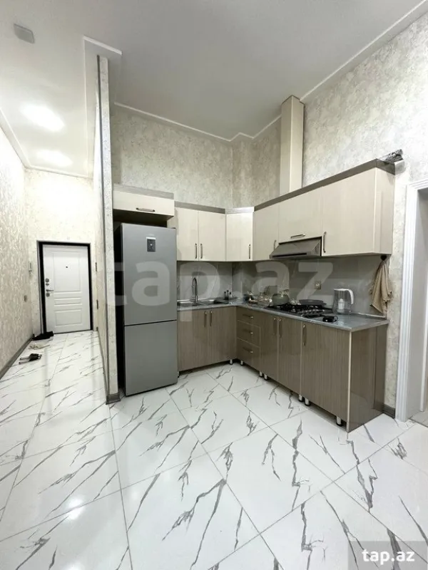 Satılır 3 otaqlı yeni tikili 74 m²