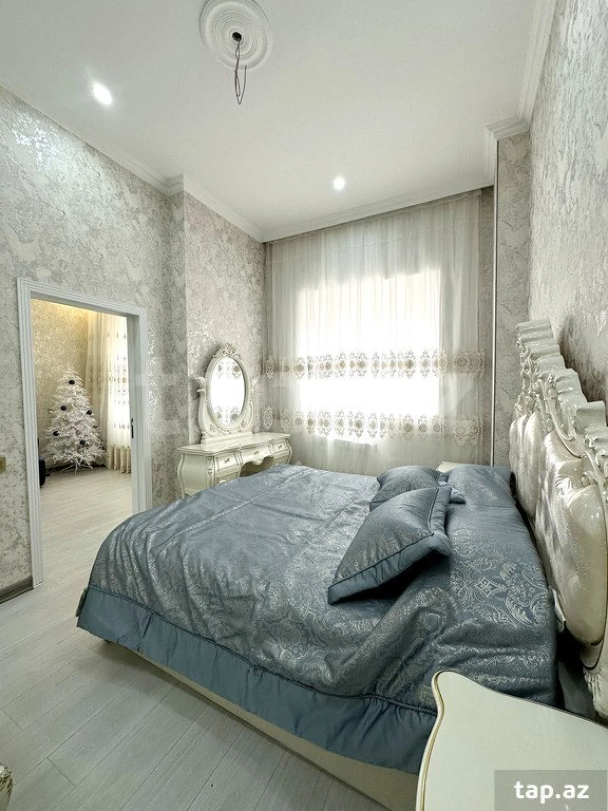 Satılır 3 otaqlı yeni tikili 74 m²