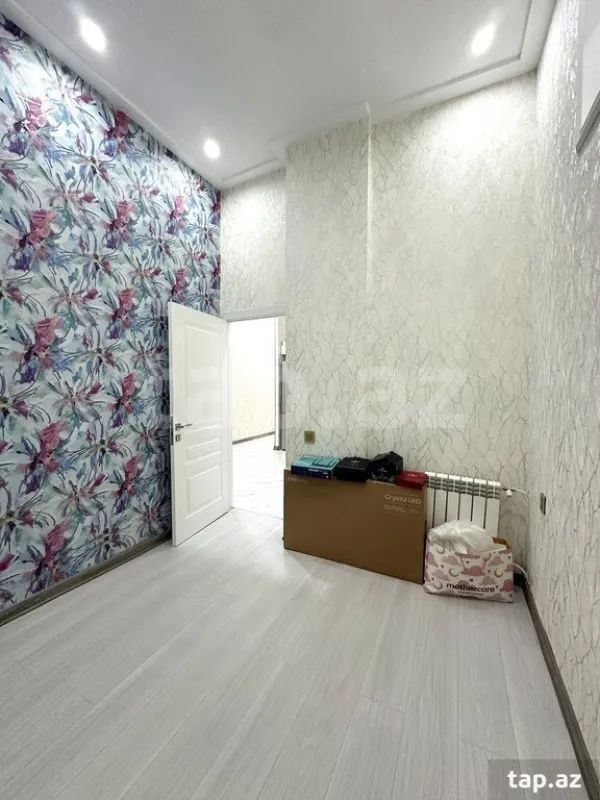 Satılır 3 otaqlı yeni tikili 74 m²