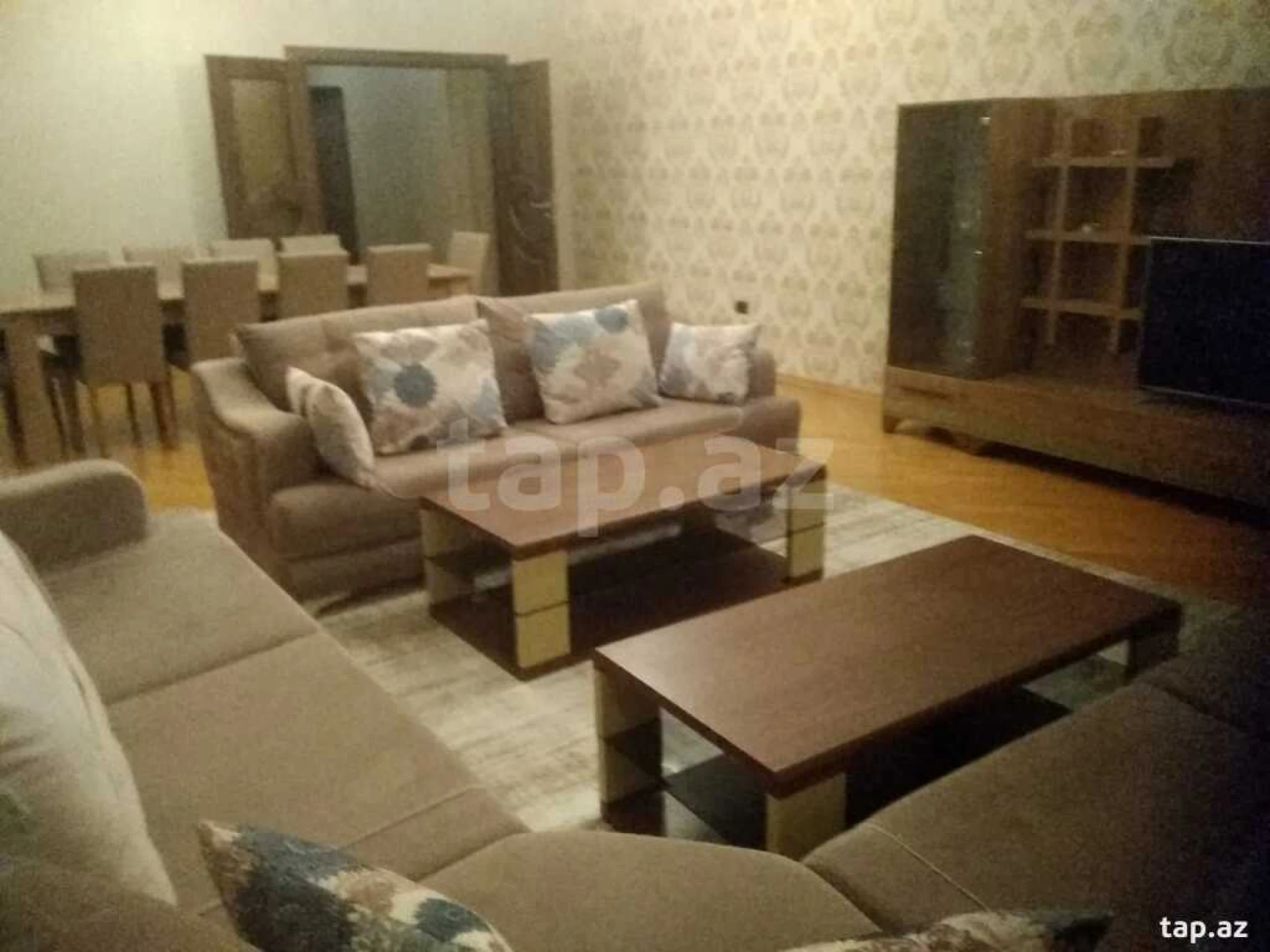 Kirayə verilir 3 otaqlı yeni tikili 130 m²