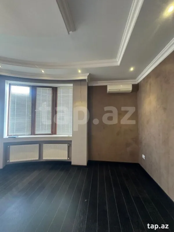 Satılır 6 otaqlı yeni tikili 265 m²