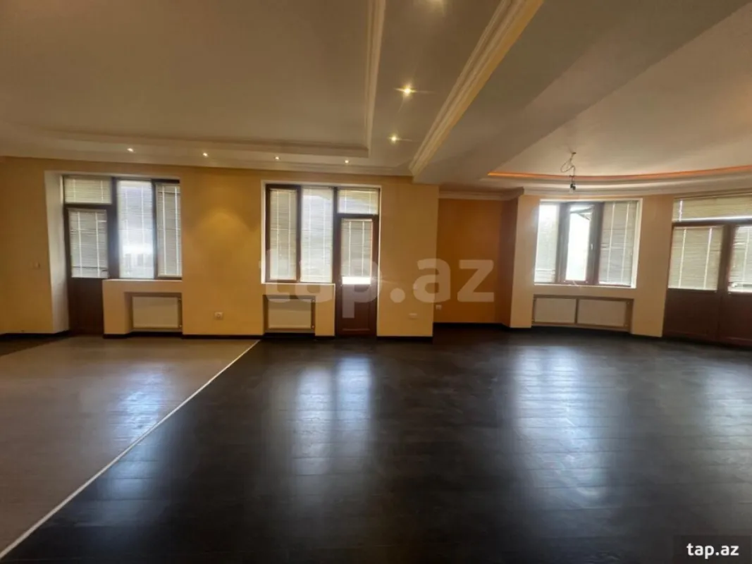 Satılır 6 otaqlı yeni tikili 265 m²