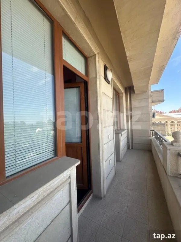 Satılır 6 otaqlı yeni tikili 265 m²