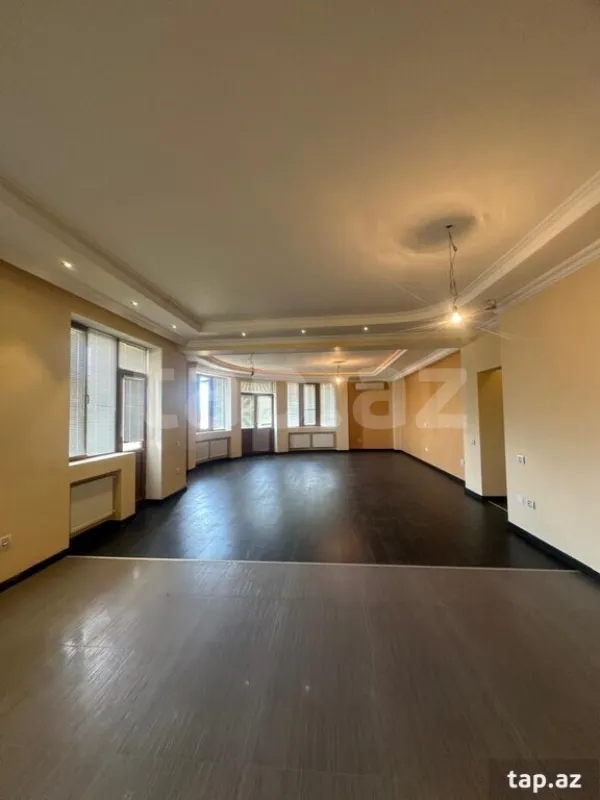 Satılır 6 otaqlı yeni tikili 265 m²
