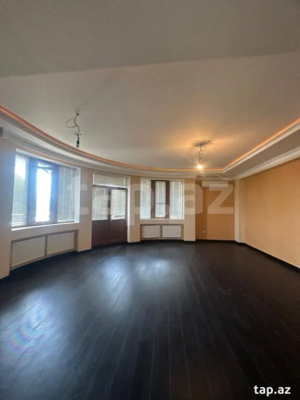 Satılır 6 otaqlı yeni tikili 265 m²