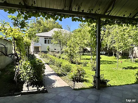 Kirayə verilir 3 otaqlı həyət evi 90 m² — Qəbələ 3 otaq 90.00 m²