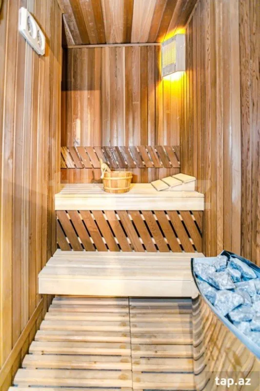 Kirayə verilir 4 otaqlı yeni tikili 200 m²