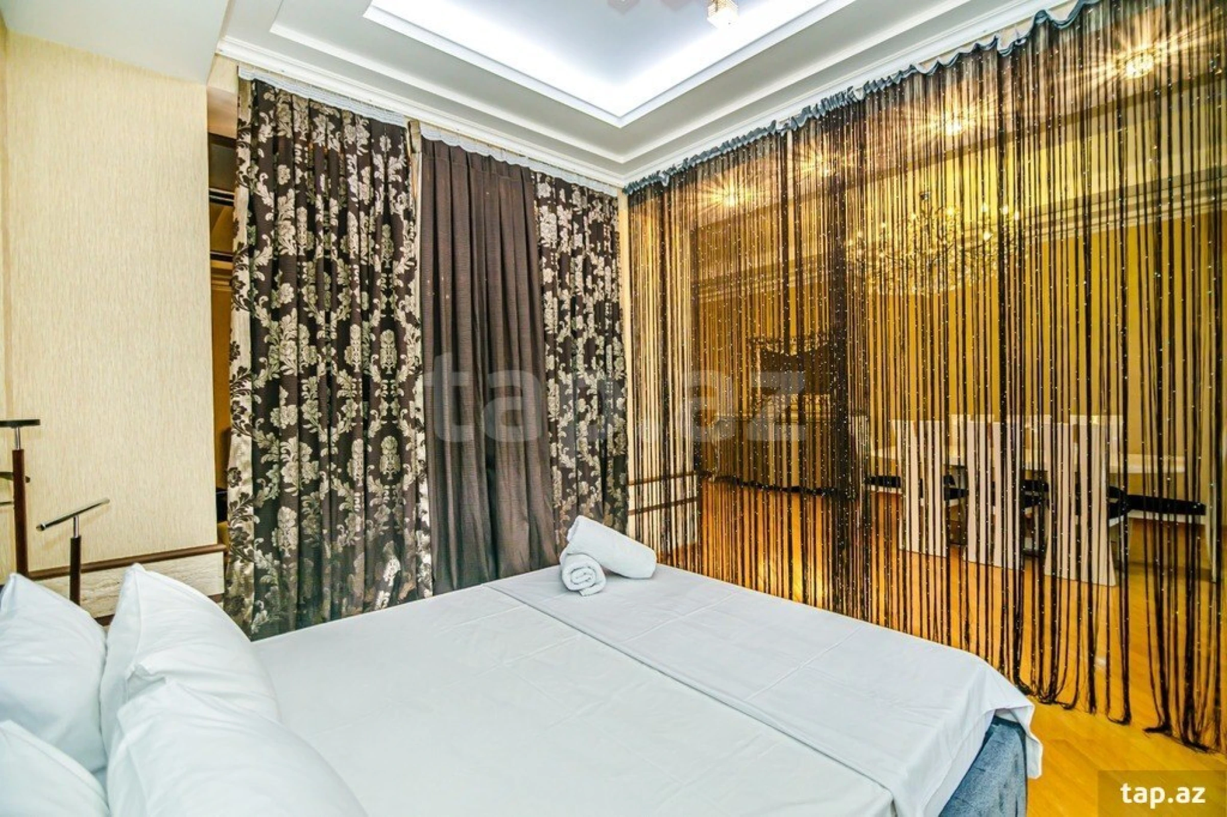 Kirayə verilir 4 otaqlı yeni tikili 200 m²