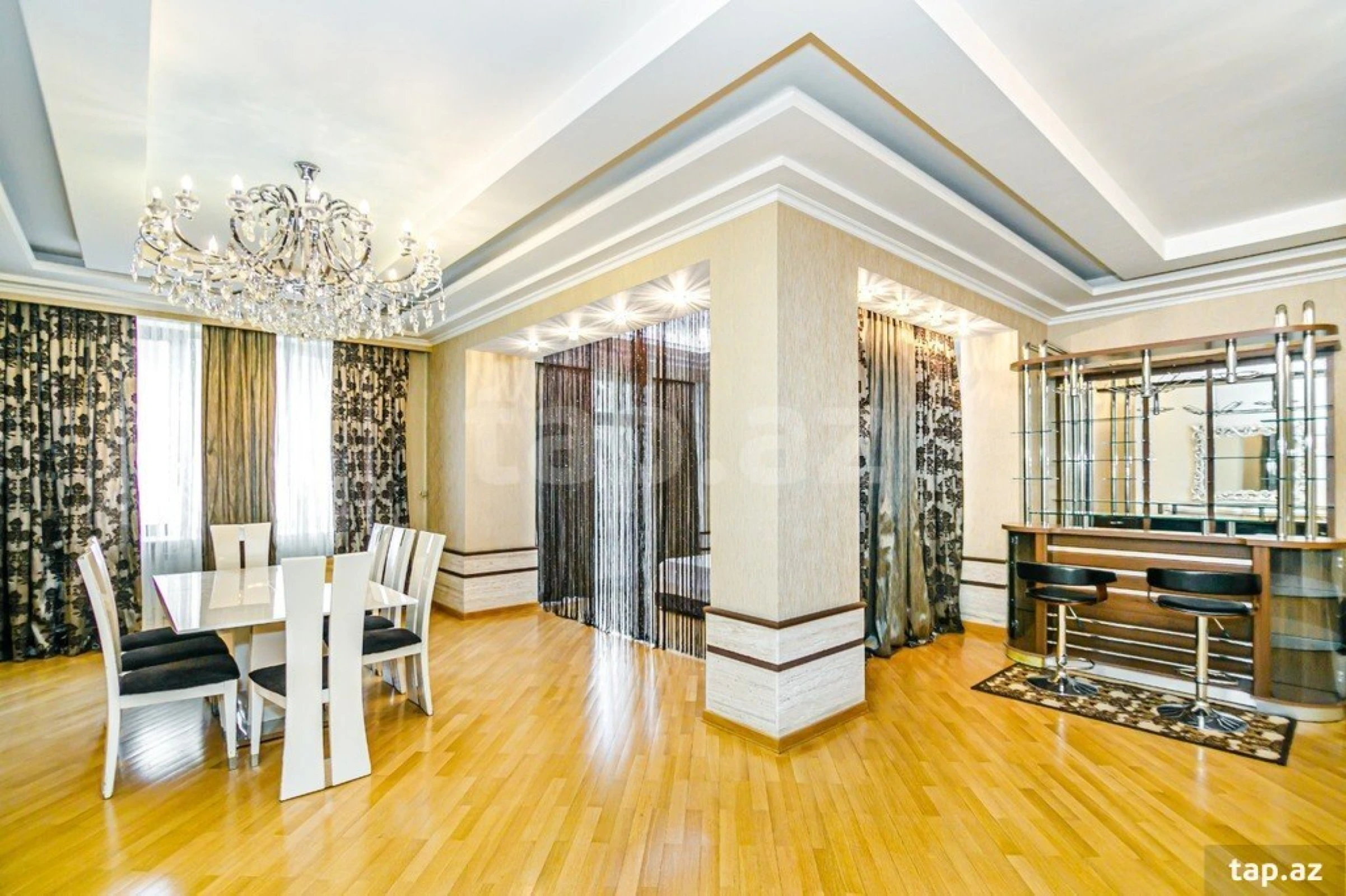 Kirayə verilir 4 otaqlı yeni tikili 200 m²