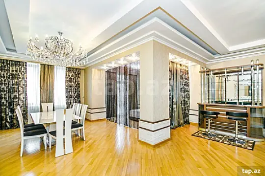 Kirayə verilir 4 otaqlı yeni tikili 200 m²