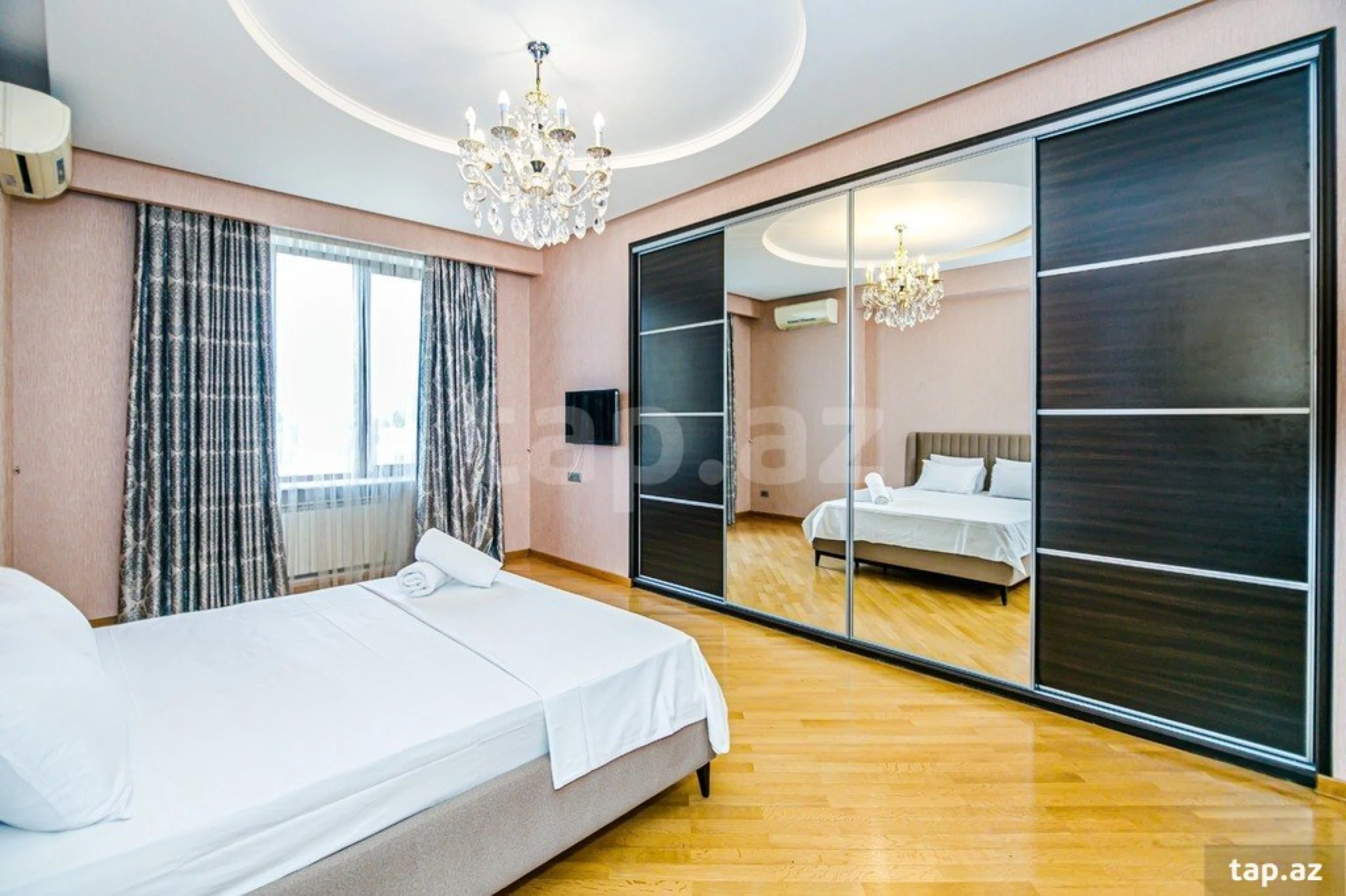 Kirayə verilir 4 otaqlı yeni tikili 200 m²