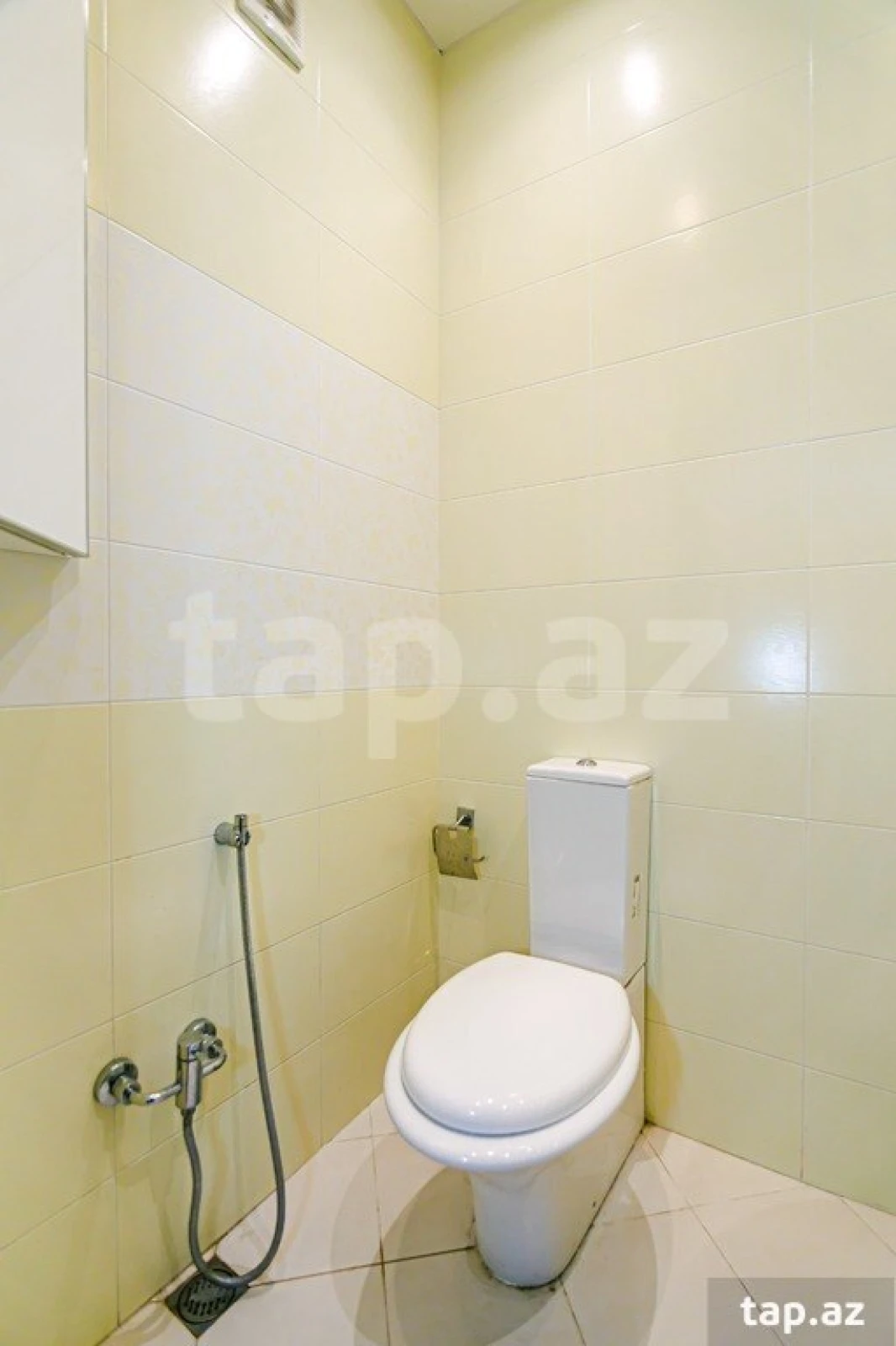 Kirayə verilir 4 otaqlı yeni tikili 200 m²