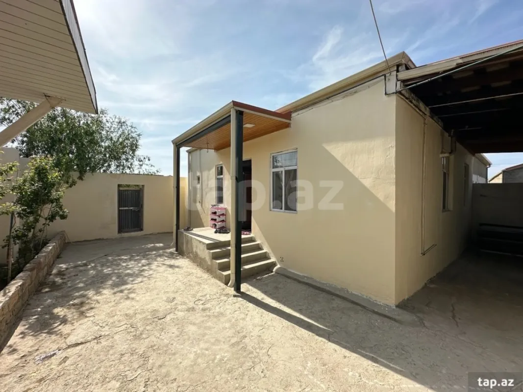 Satılır 3 otaqlı həyət evi