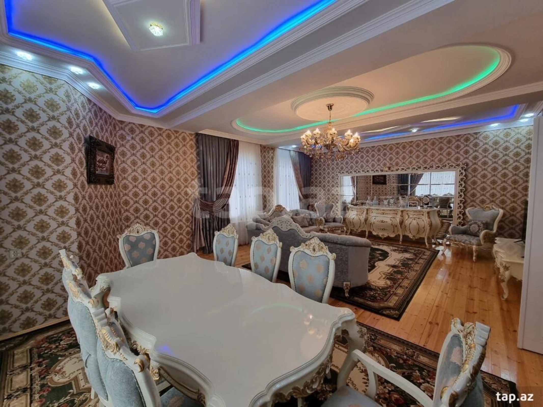 Satılır 7 otaqlı həyət evi