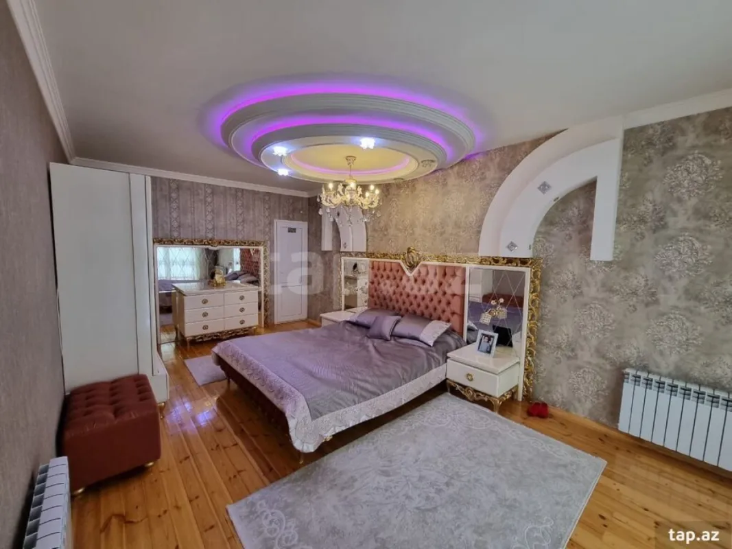 Satılır 7 otaqlı həyət evi