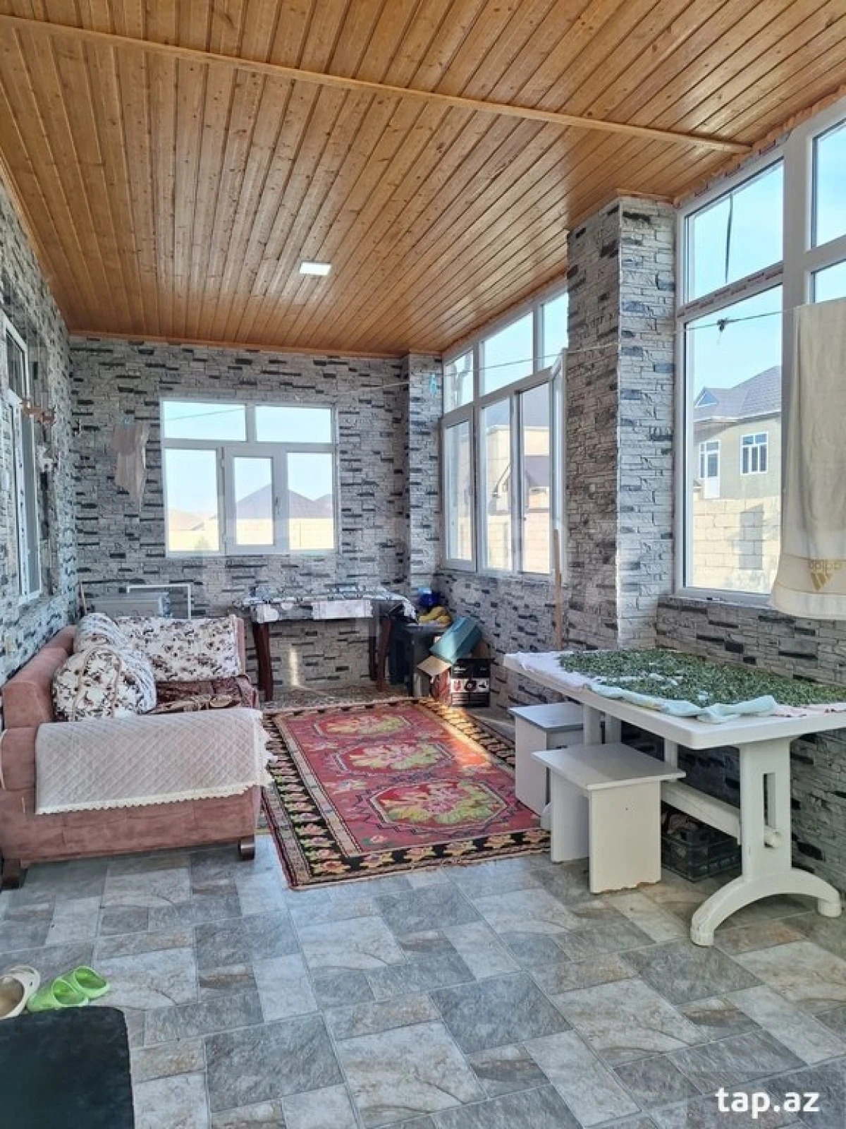 Satılır 4 otaqlı həyət evi